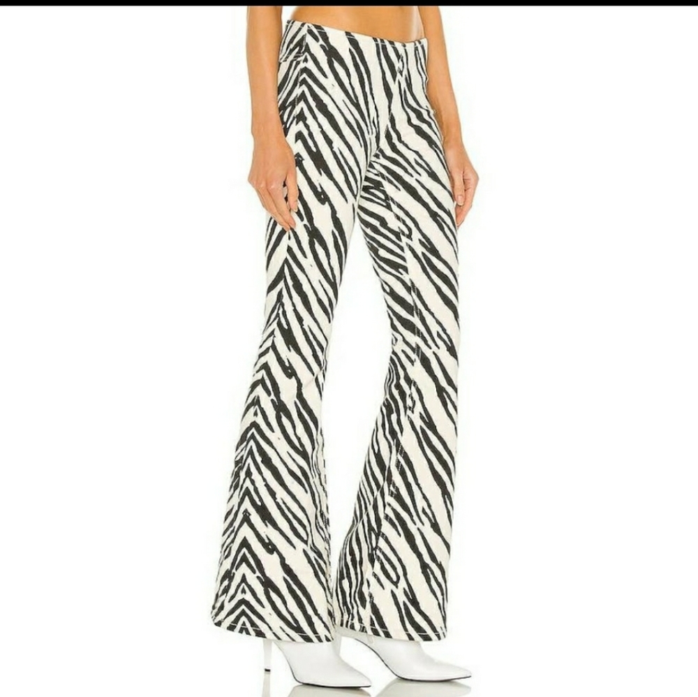 Free People Zebra Printed Penny Pull On Mid Rise Bell Bottom Flare Jeans